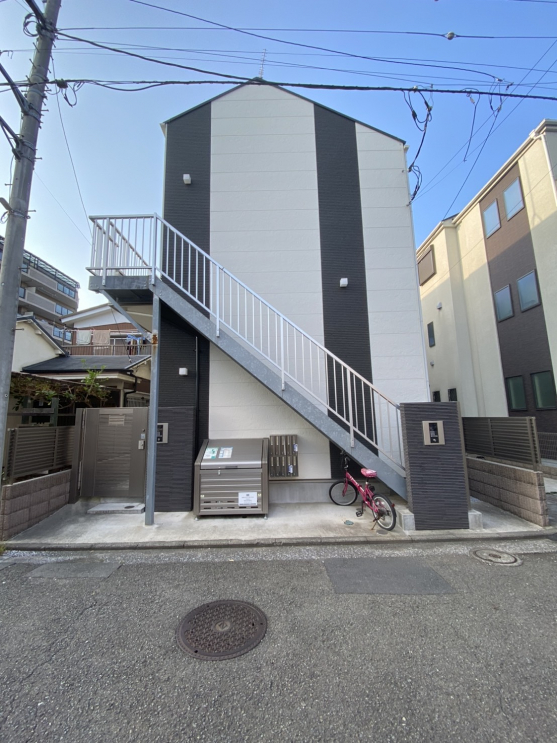 横浜市南区東蒔田　1棟収益物件（オーナーチェンジ）