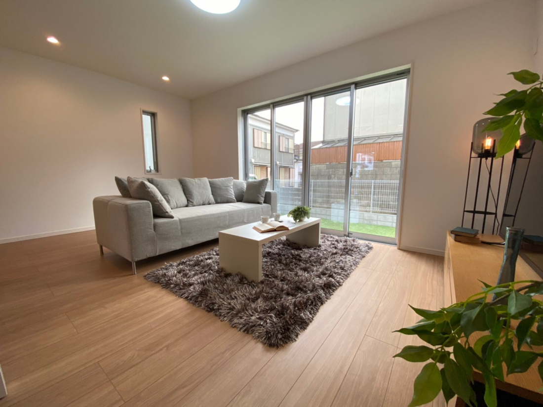 開放感のあるリビングルーム