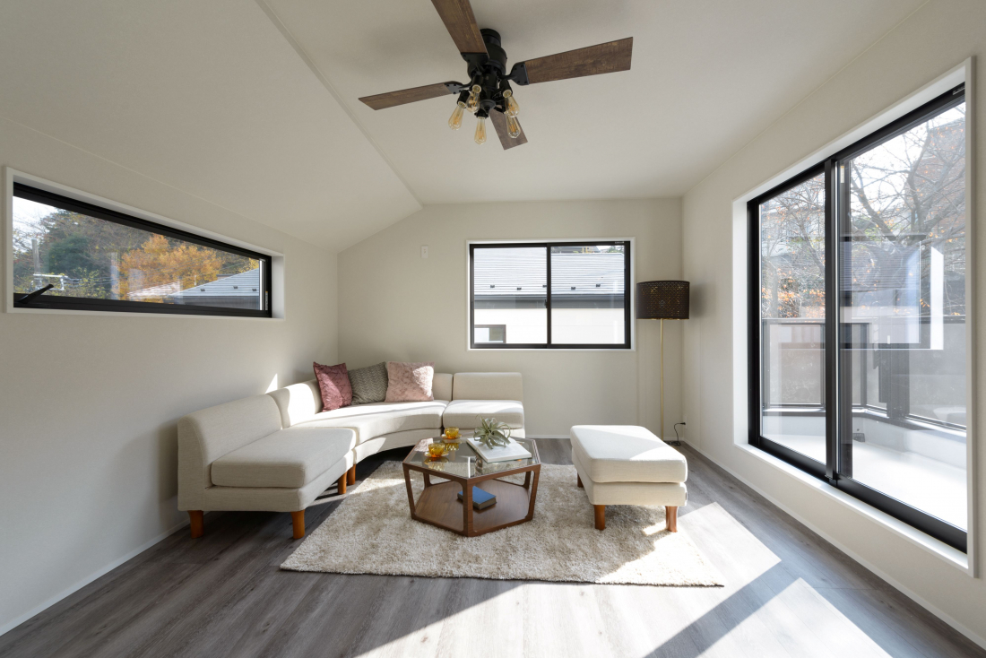 明るいリビング