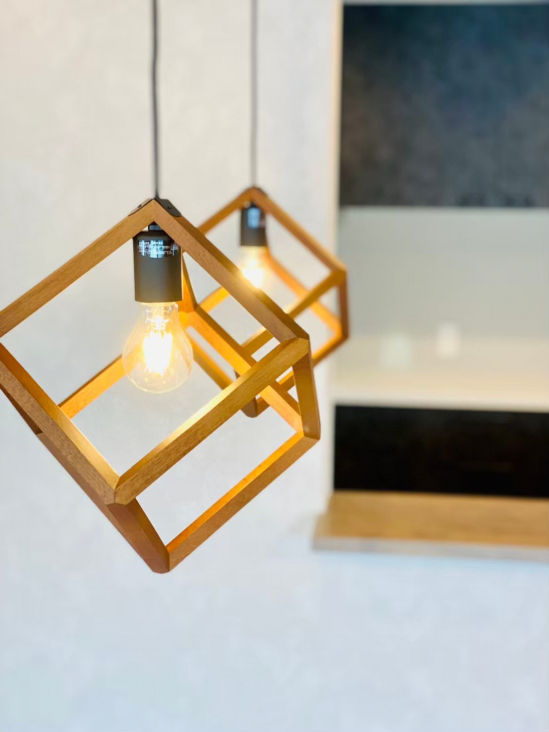 ぬくもりを感じるダイニング照明