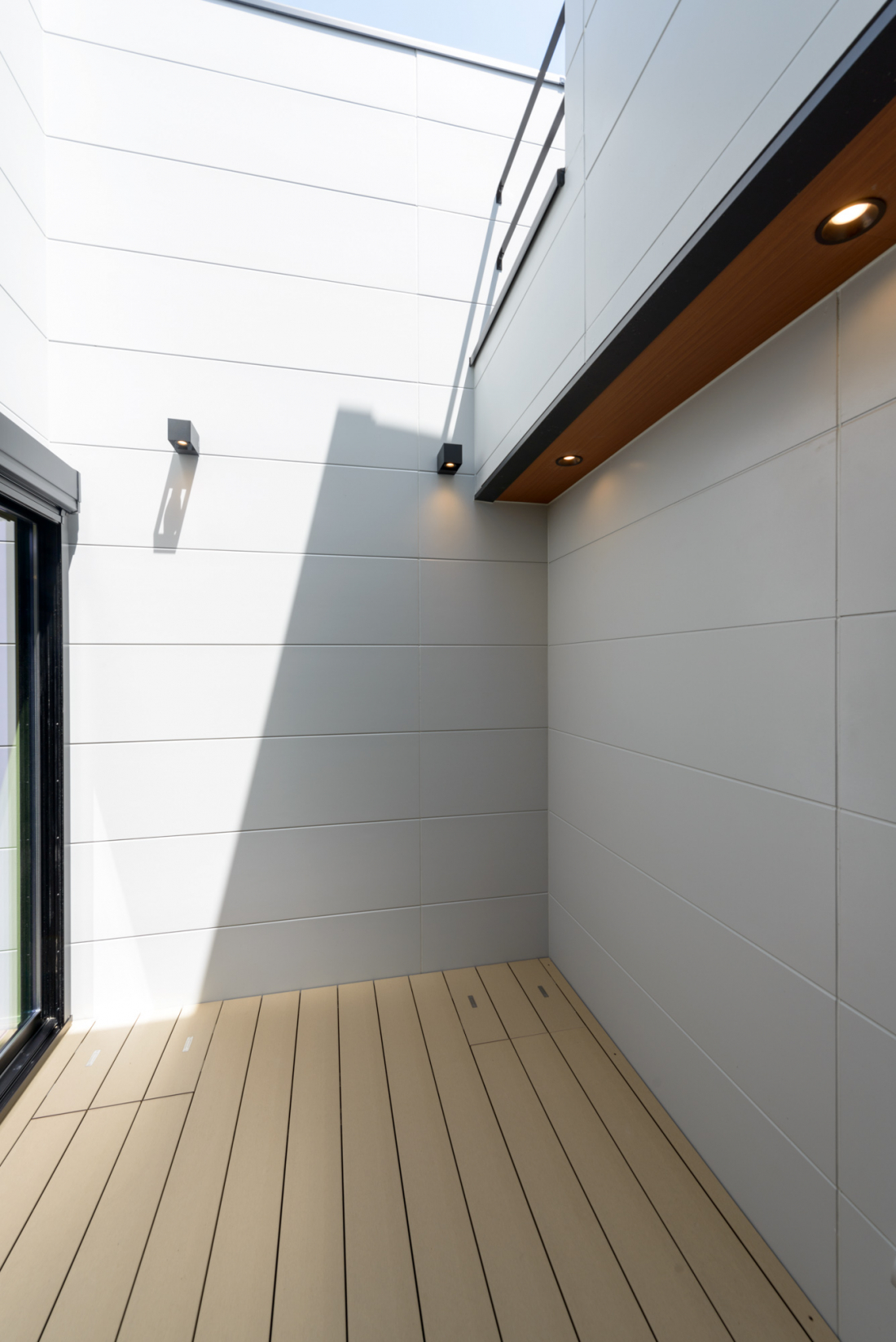 中庭は日あたり抜群