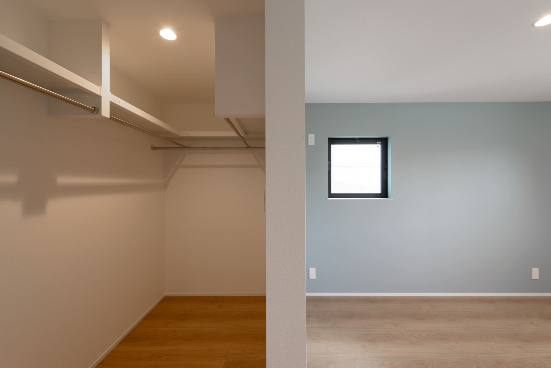 大容量のウォークインクローゼット