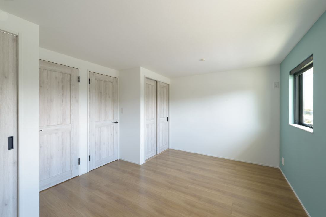 将来間仕切りも可能な洋室